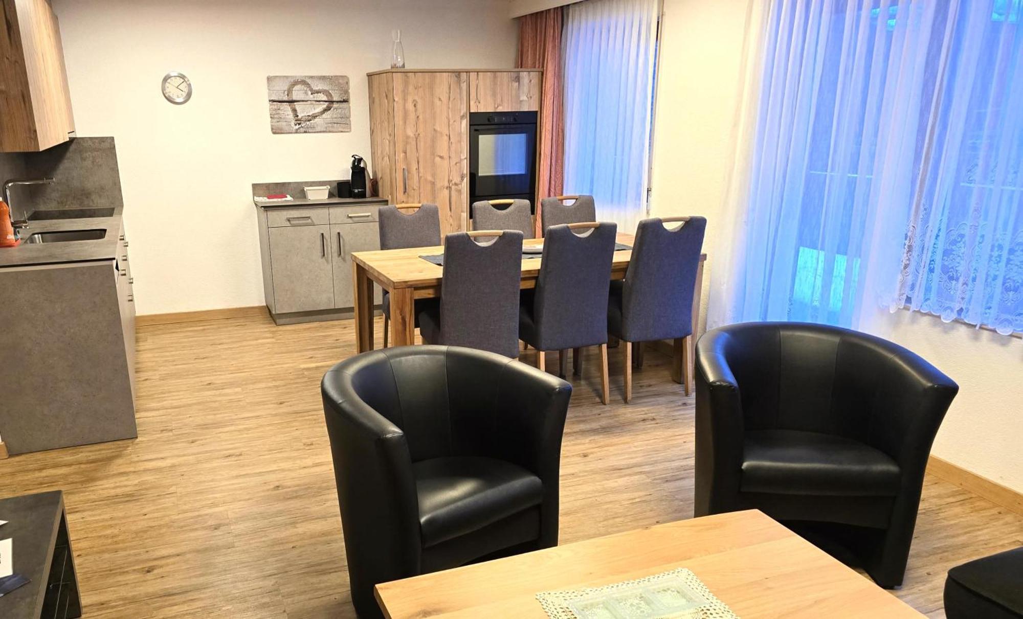 Ferienhaus Adonis Saas-Grund Zimmer foto